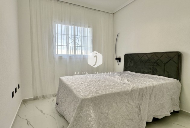 Segunda mano - Apartamento / piso -
Orihuela Costa - Costa Blanca