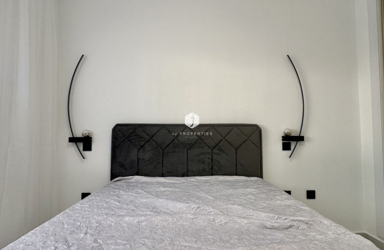 Segunda mano - Apartamento / piso -
Orihuela Costa - Costa Blanca