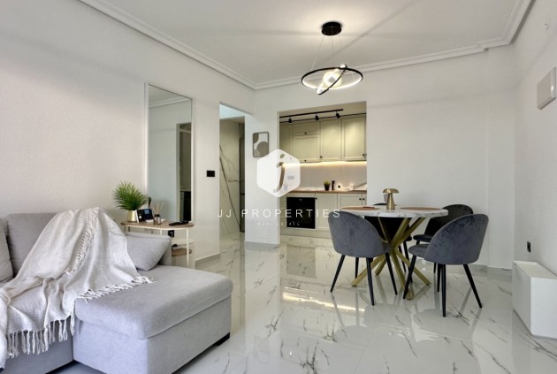 Segunda mano - Apartamento / piso -
Orihuela Costa - Costa Blanca