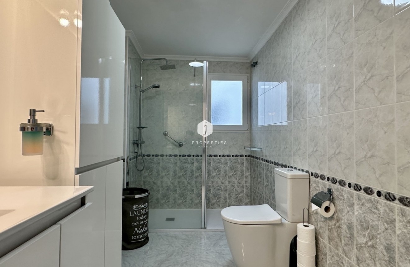 Z drugiej ręki - Mieszkanie w bloku -
Orihuela Costa - Costa Blanca