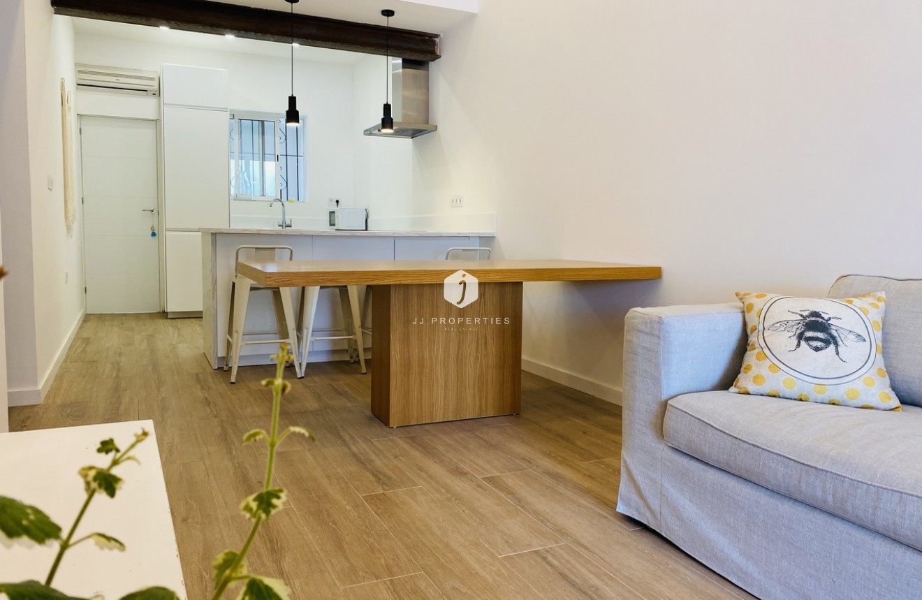 Aus zweiter Hand - Bungalow -
Playa Flamenca - Costa Blanca