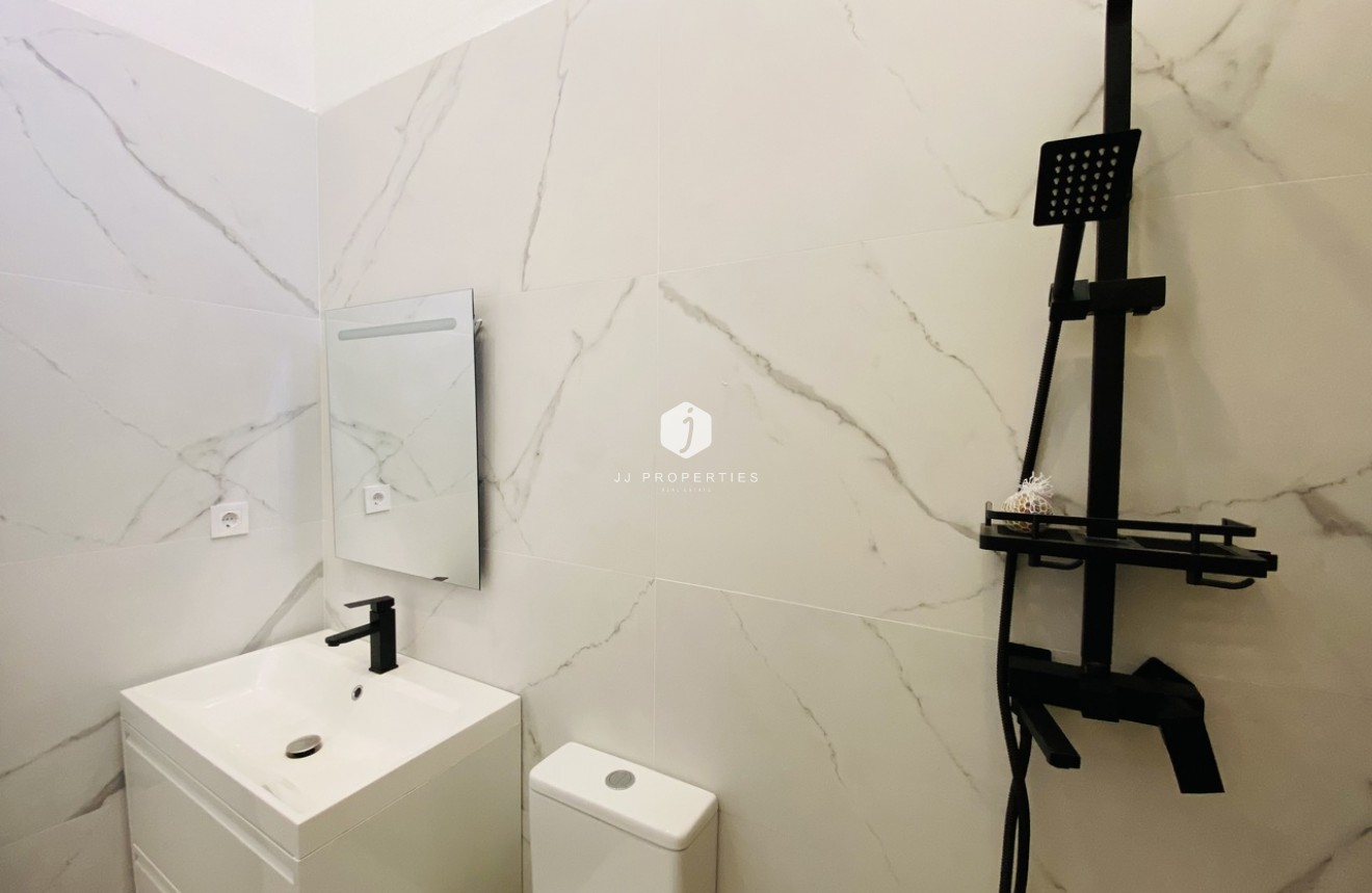 Aus zweiter Hand - Bungalow -
Playa Flamenca - Costa Blanca