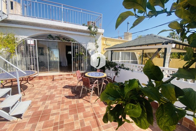 Aus zweiter Hand - Bungalow -
Playa Flamenca - Costa Blanca