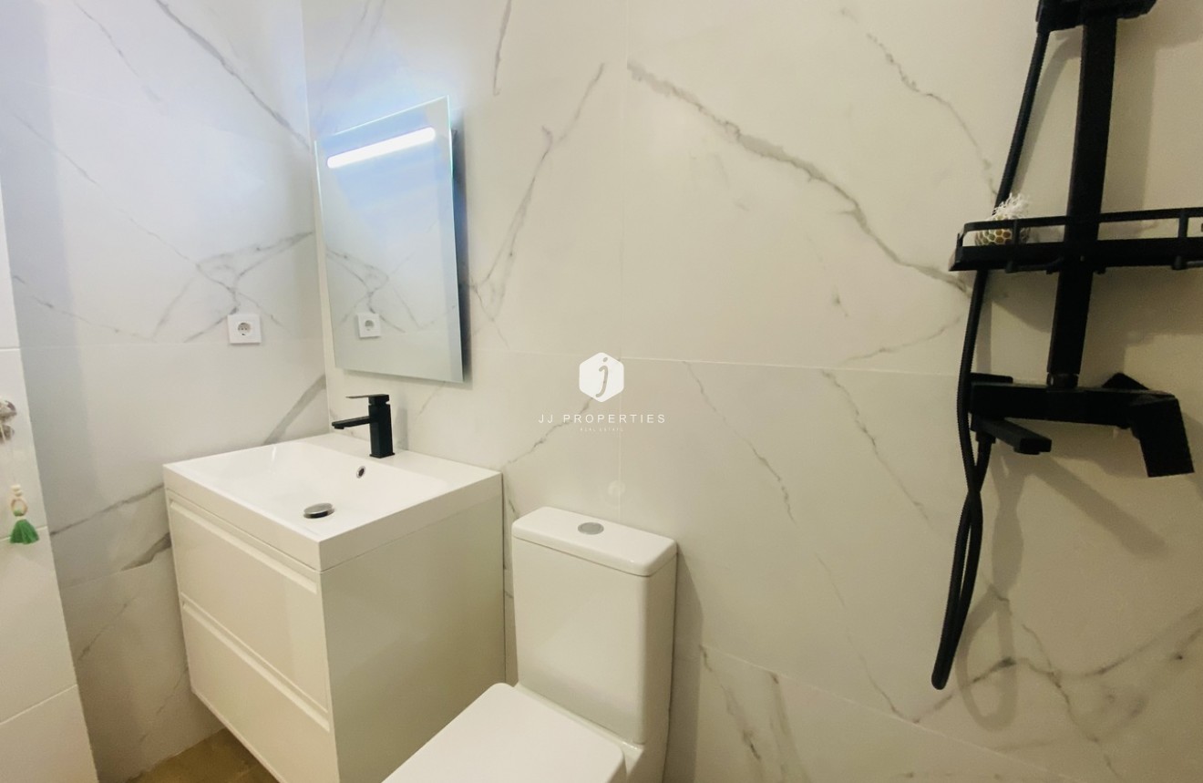 Aus zweiter Hand - Bungalow -
Playa Flamenca - Costa Blanca