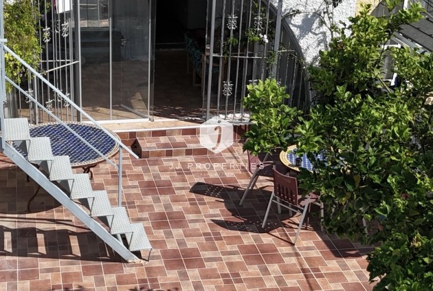 Aus zweiter Hand - Bungalow -
Playa Flamenca - Costa Blanca