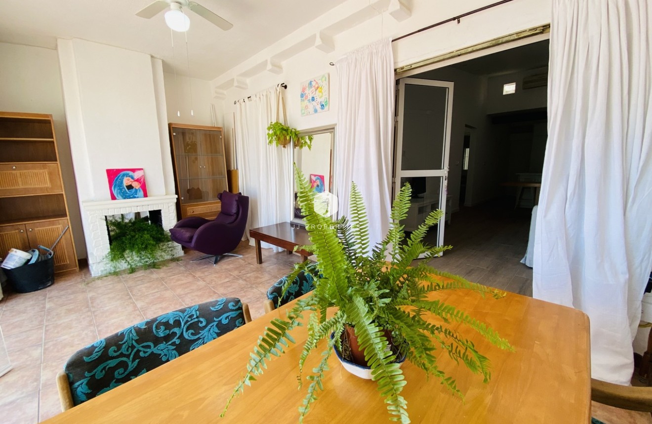 Aus zweiter Hand - Bungalow -
Playa Flamenca - Costa Blanca