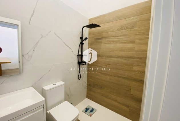 Aus zweiter Hand - Bungalow -
Playa Flamenca - Costa Blanca