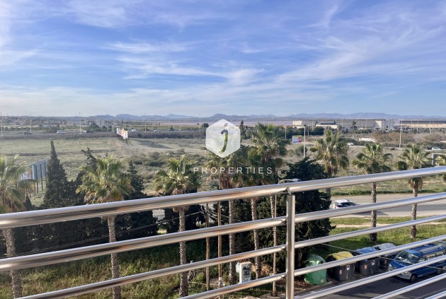 Z drugiej ręki - Mieszkanie w bloku -
Torrevieja - Costa Blanca