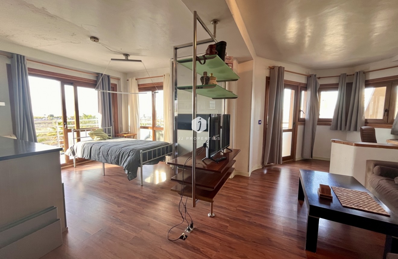 Z drugiej ręki - Mieszkanie w bloku -
Torrevieja - Costa Blanca