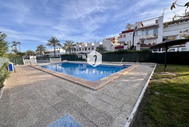 Z drugiej ręki - Mieszkanie w bloku -
Torrevieja - Costa Blanca