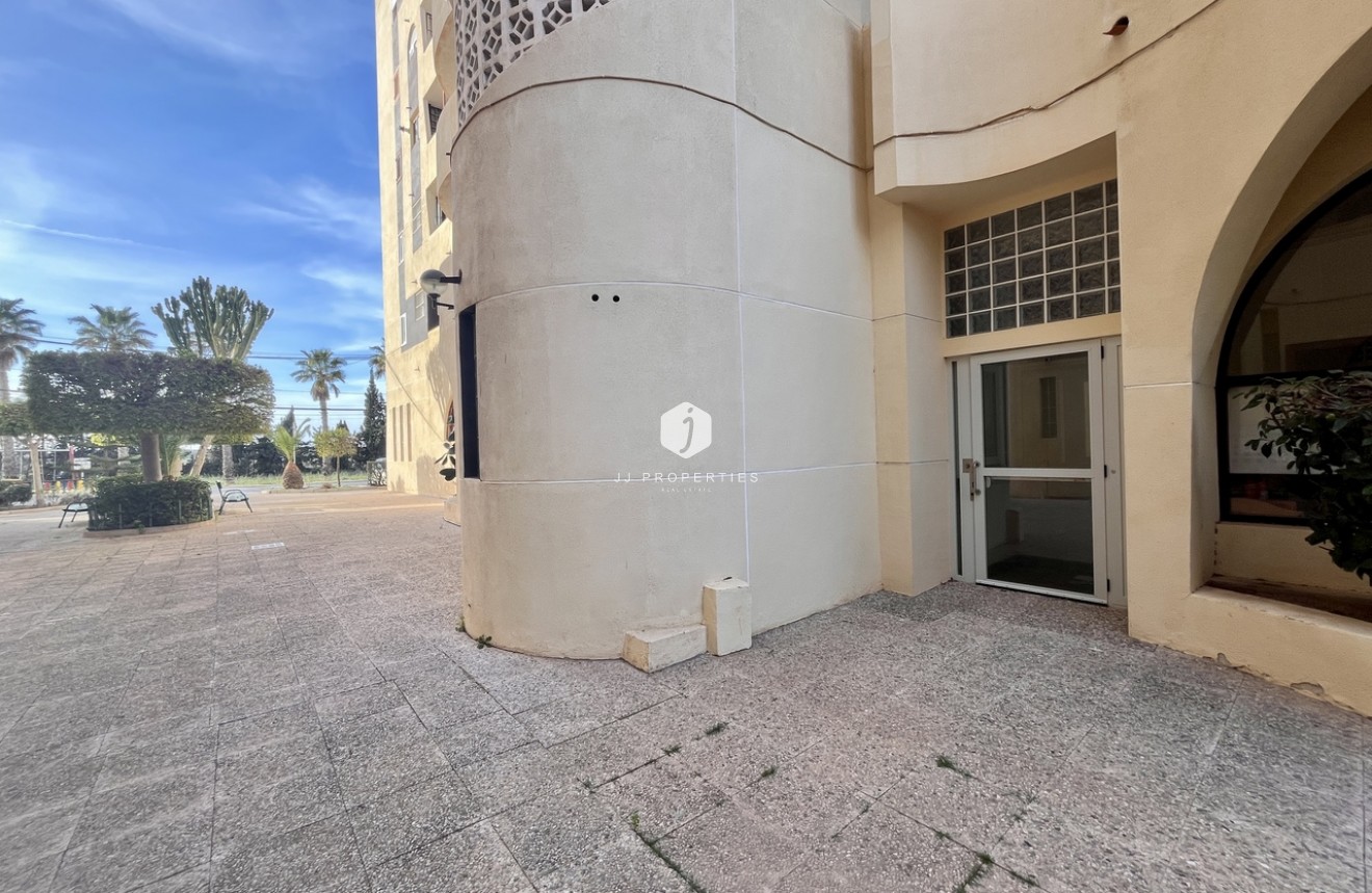 Z drugiej ręki - Mieszkanie w bloku -
Torrevieja - Costa Blanca