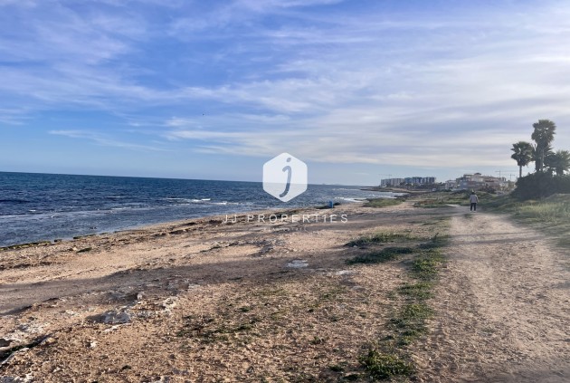 Z drugiej ręki - Mieszkanie w bloku -
Torrevieja - Costa Blanca