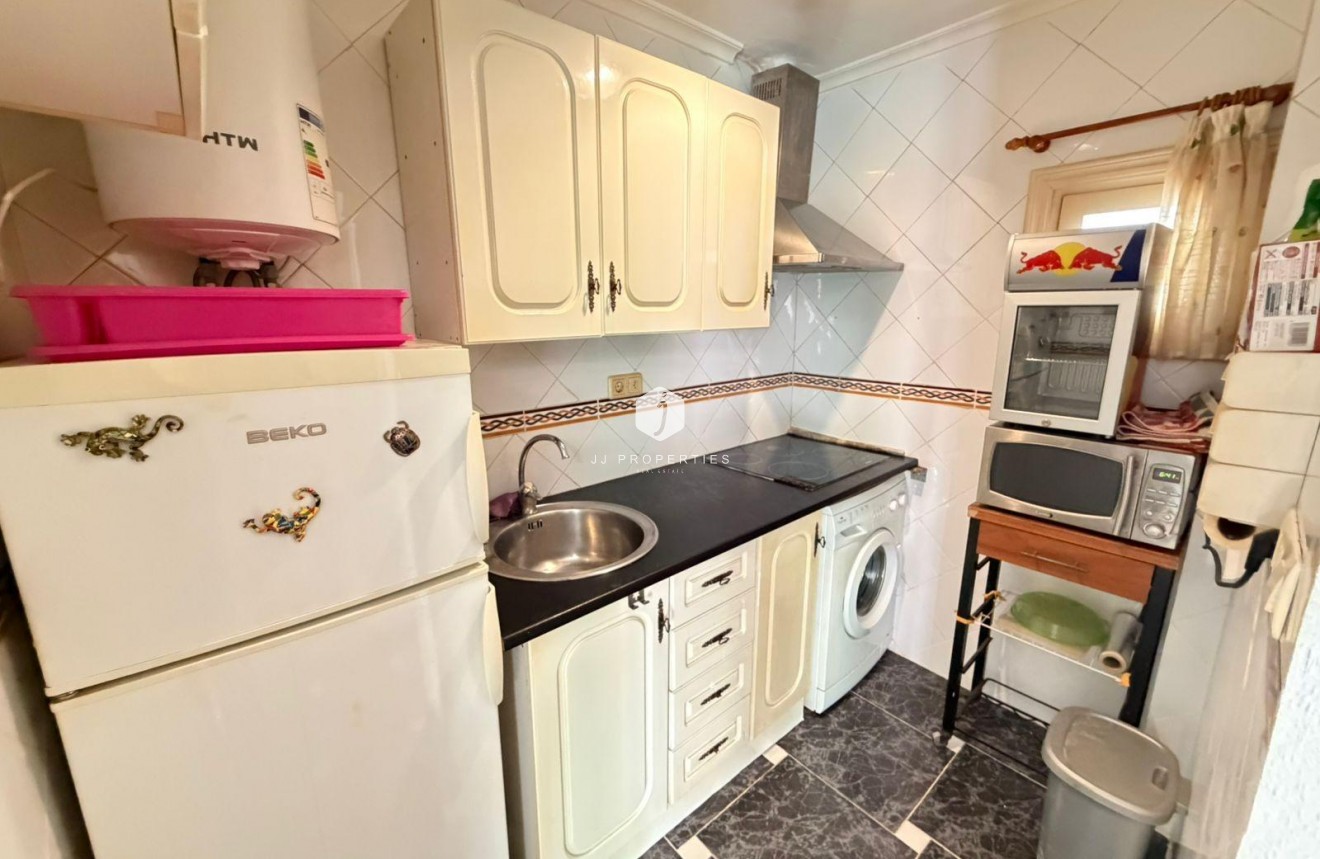 Segunda mano - Apartamento / piso -
Torrevieja - La Mata