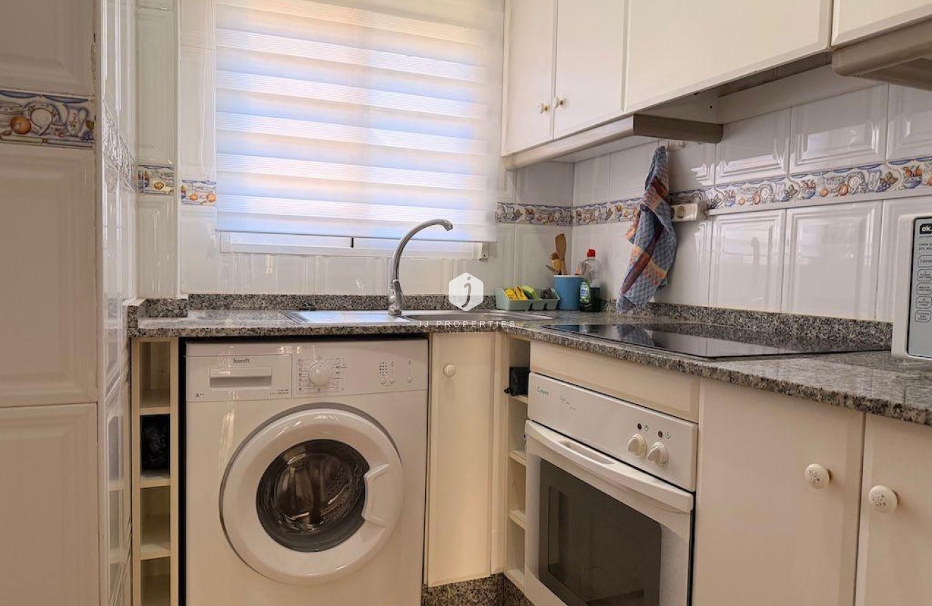 Segunda mano - Bungalow -
Orihuela Costa - Costa Blanca