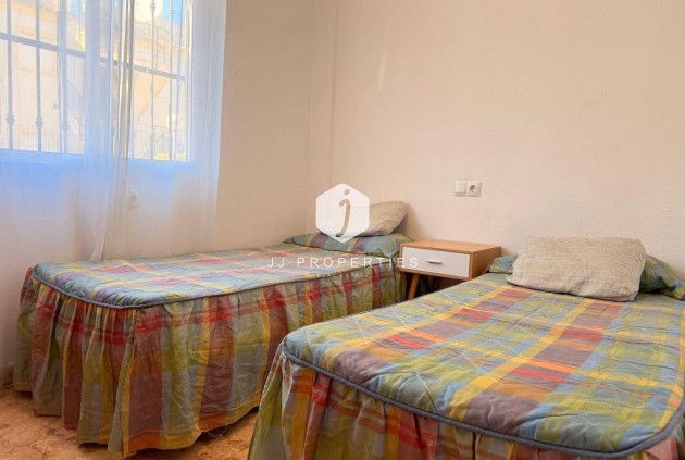 Segunda mano - Bungalow -
Orihuela Costa - Costa Blanca