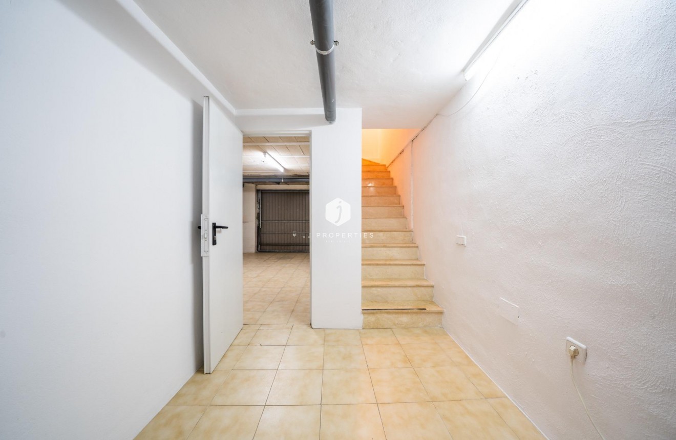 Aus zweiter Hand - Chalet -
Orihuela Costa - Los Almendros-la Florida