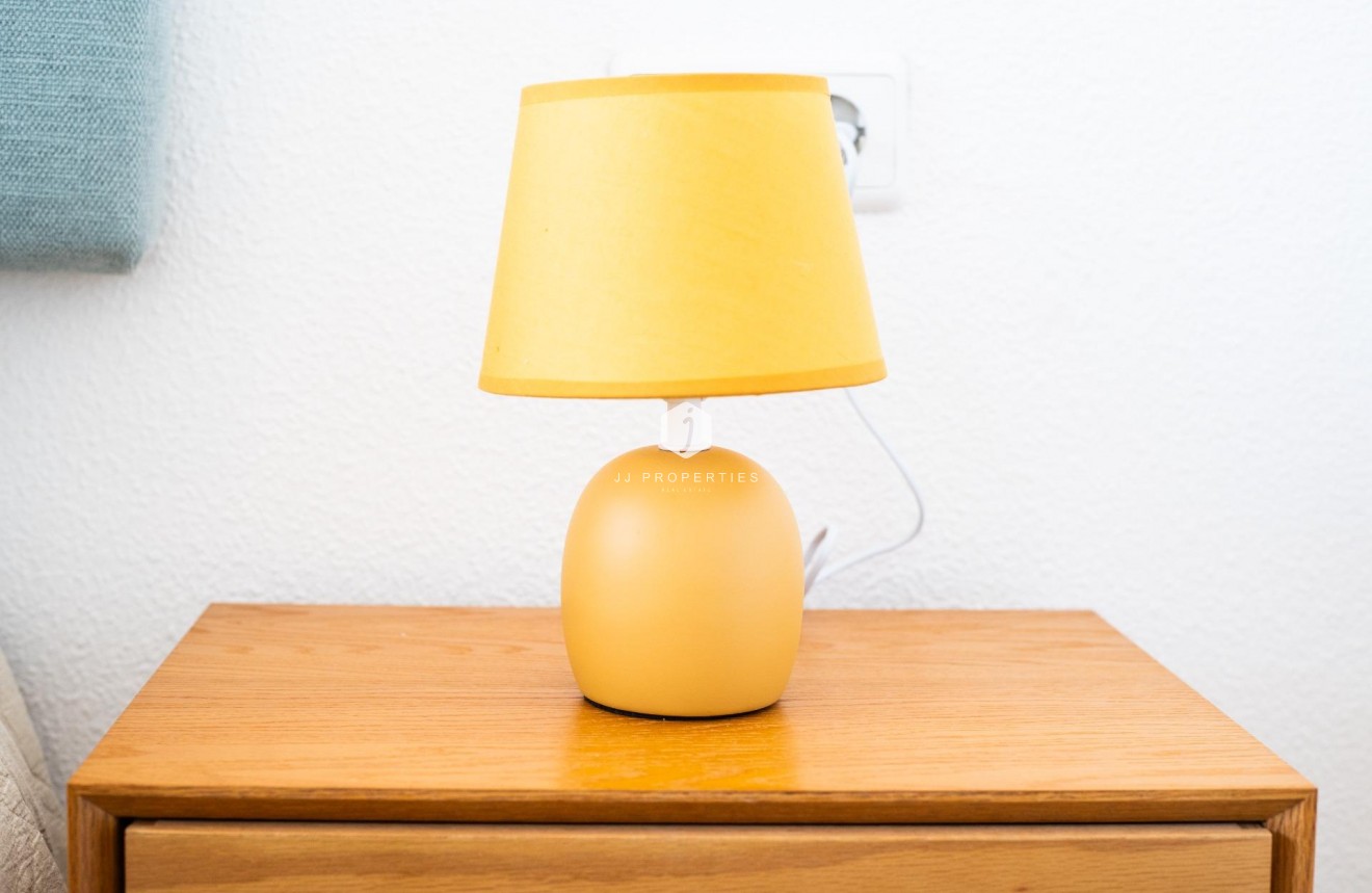 Aus zweiter Hand - Chalet -
Orihuela Costa - Los Almendros-la Florida