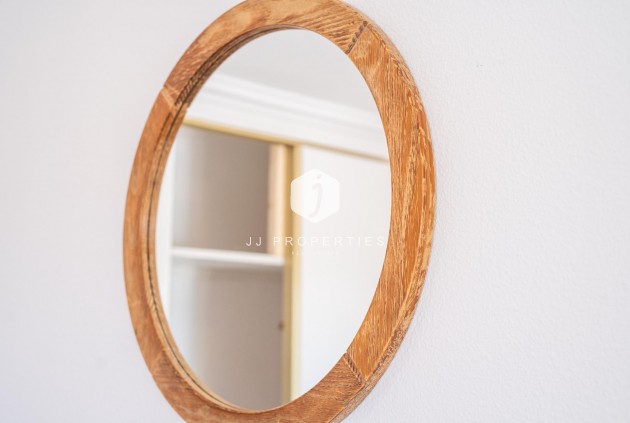 Aus zweiter Hand - Chalet -
Orihuela Costa - Los Almendros-la Florida