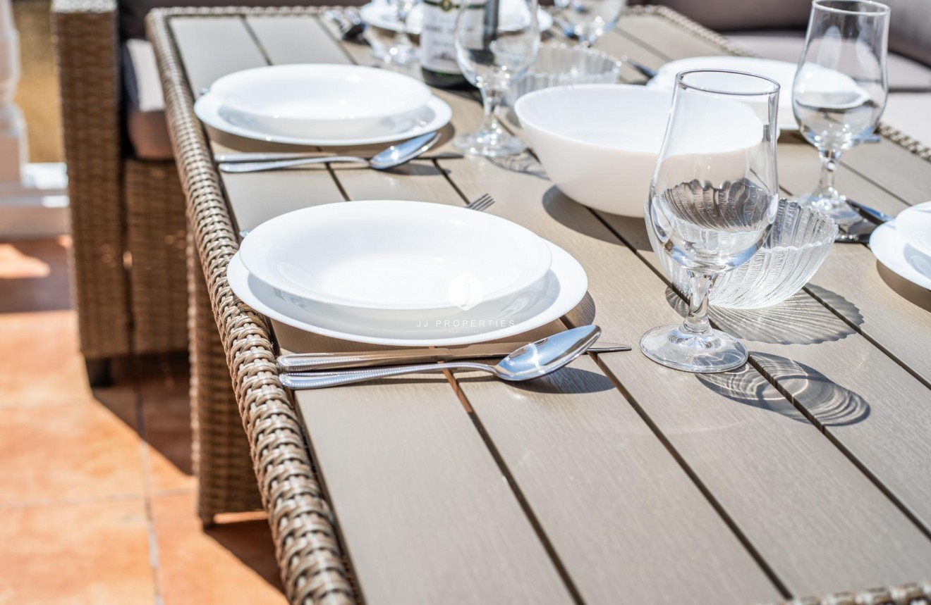 Aus zweiter Hand - Chalet -
Orihuela Costa - Los Almendros-la Florida