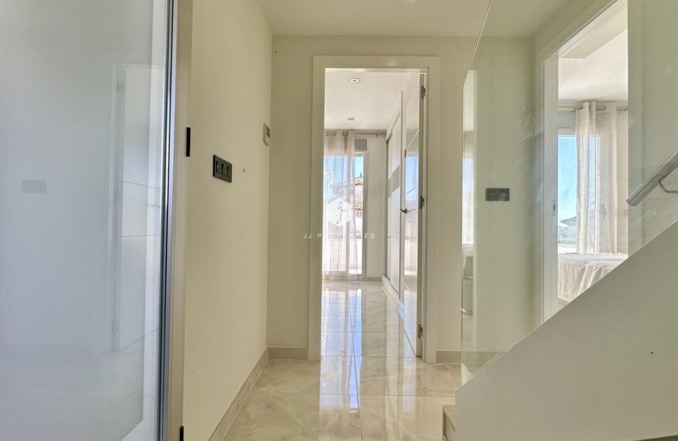 Segunda mano - Villa -
Orihuela Costa - Lomas De Cabo Roig-los Dolses