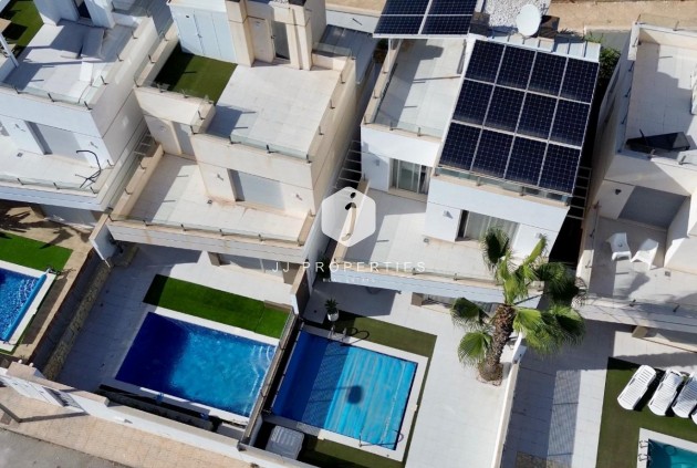 Segunda mano - Villa -
Orihuela Costa - Lomas De Cabo Roig-los Dolses