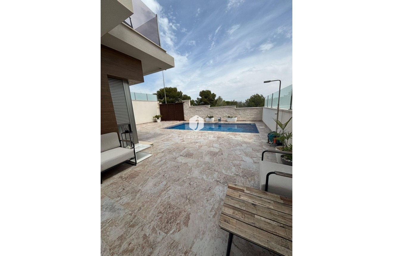 Tweedehands - Villa -
Orihuela Costa - Villamartín-las Filipinas