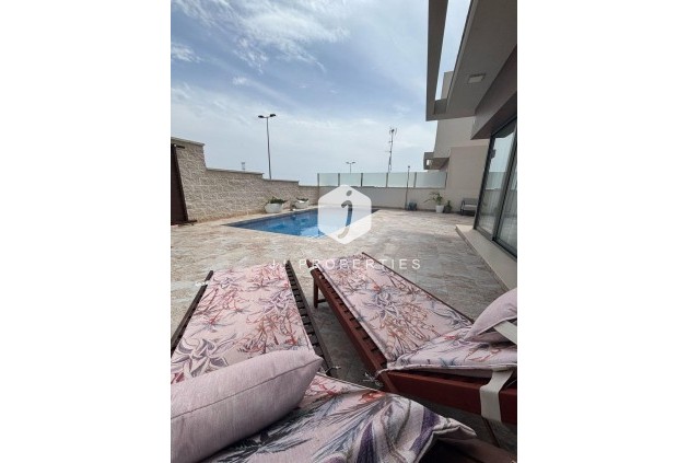 Tweedehands - Villa -
Orihuela Costa - Villamartín-las Filipinas