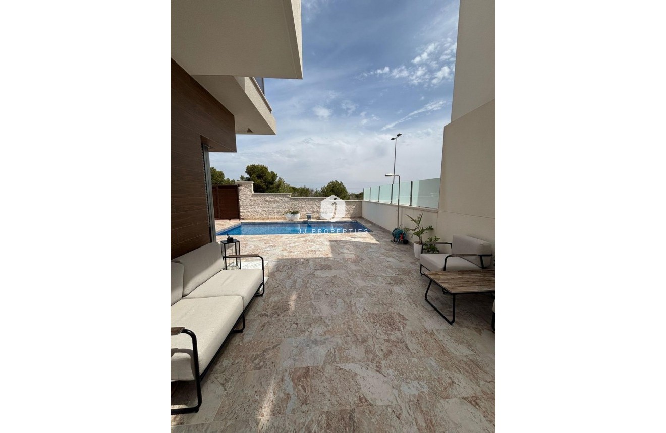 Tweedehands - Villa -
Orihuela Costa - Villamartín-las Filipinas