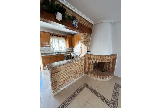 Z drugiej ręki - Dupleks -
Orihuela Costa - Los Almendros-la Florida