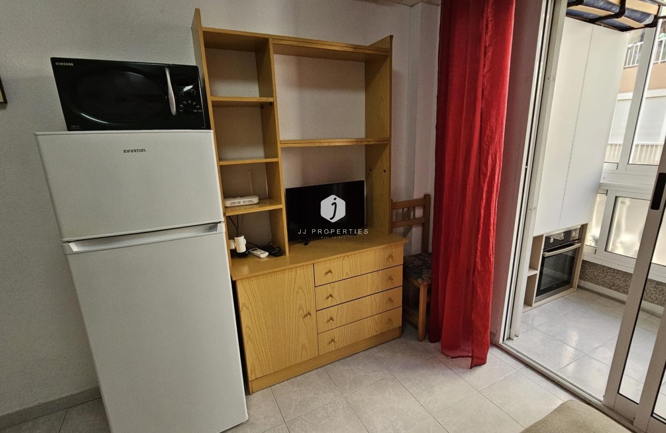 D'occasion - Appartement -
Torrevieja - Acequion