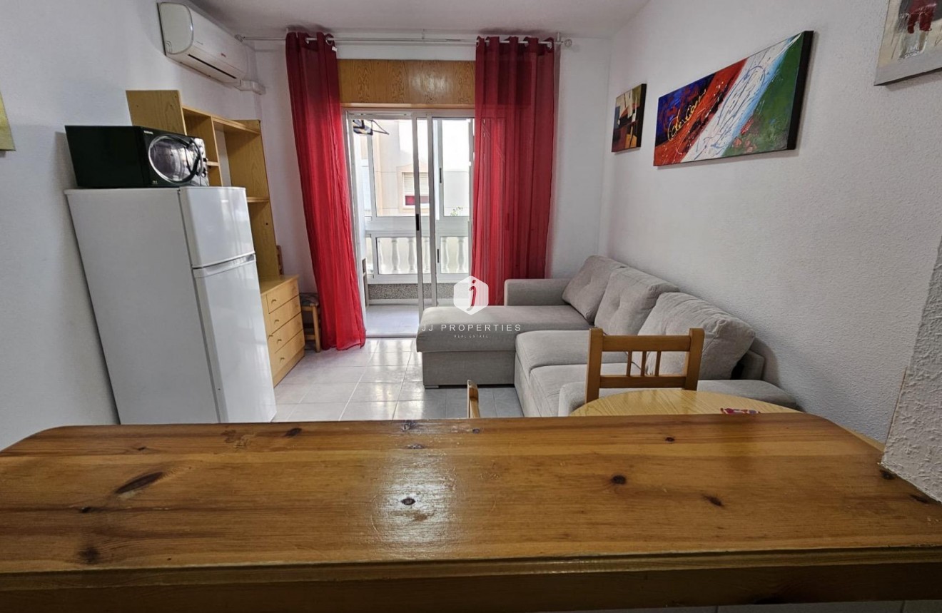 D'occasion - Appartement -
Torrevieja - Acequion