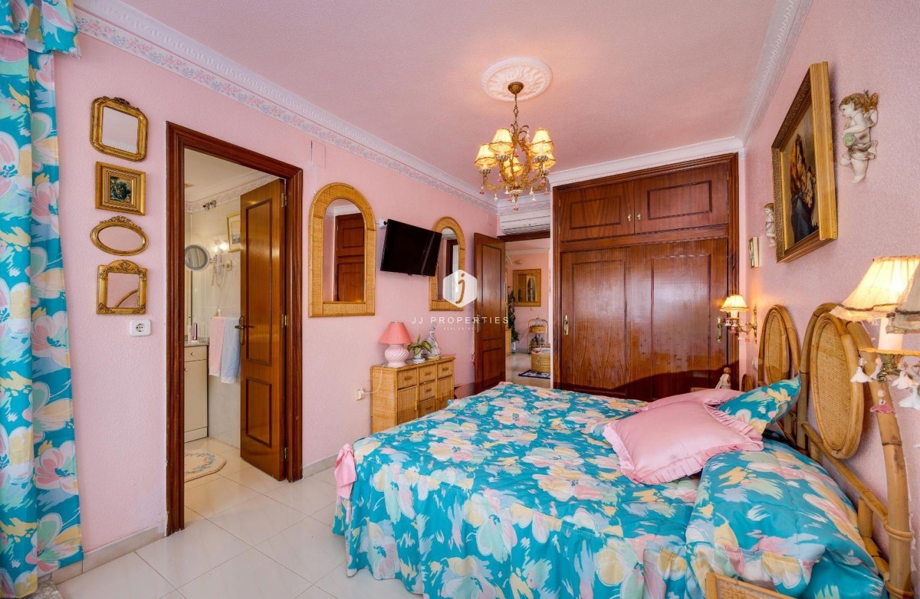 Tweedehands - Appartement / flat -
Torrevieja - Cabo cervera