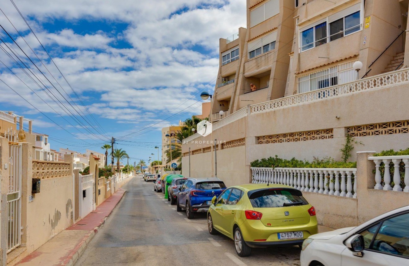 Tweedehands - Appartement / flat -
Torrevieja - Cabo cervera