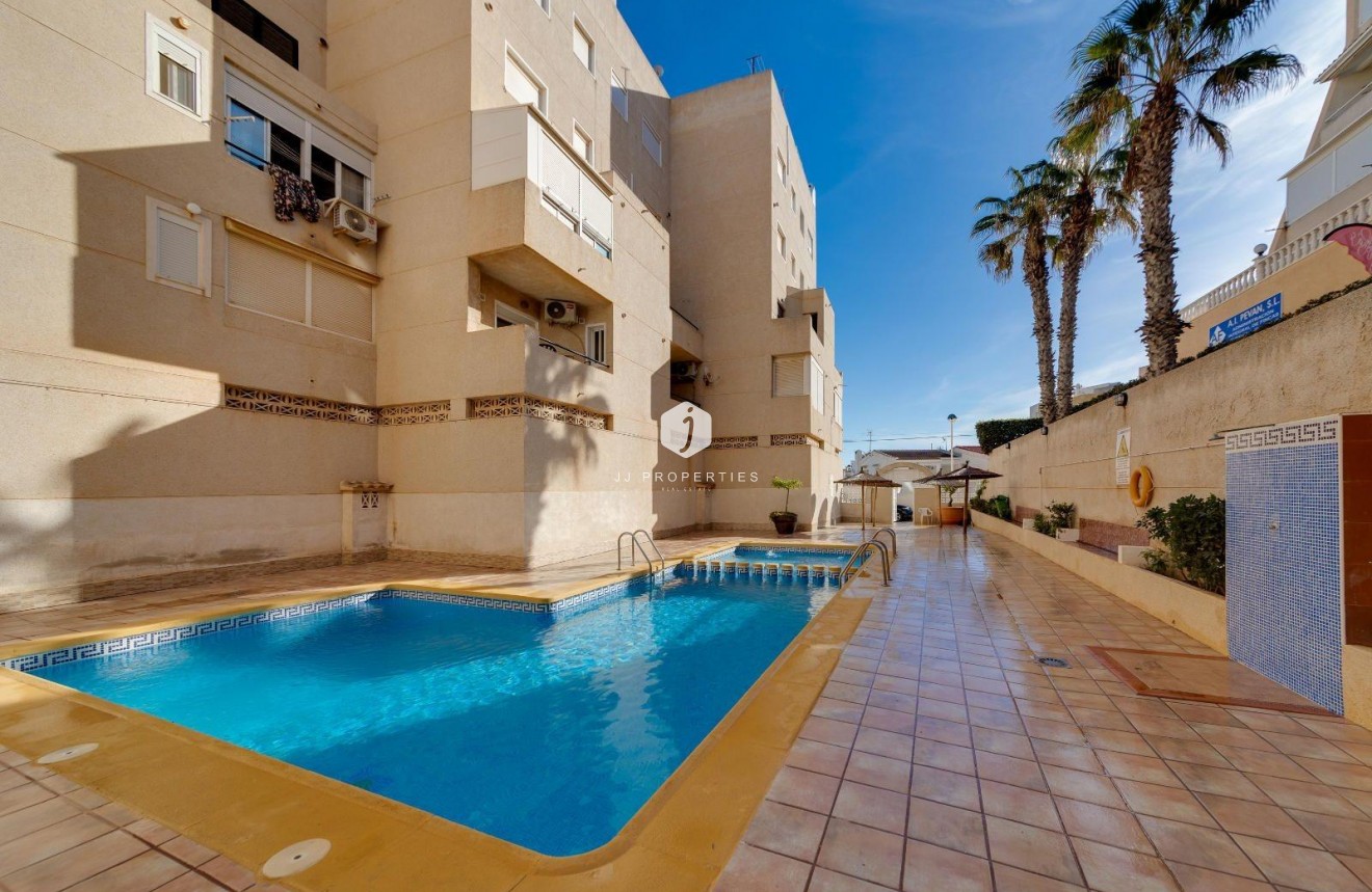 Tweedehands - Appartement / flat -
Torrevieja - Cabo cervera