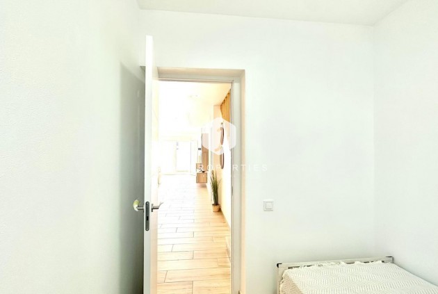 Tweedehands - Chalet -
Torrevieja - Estacion de autobuses