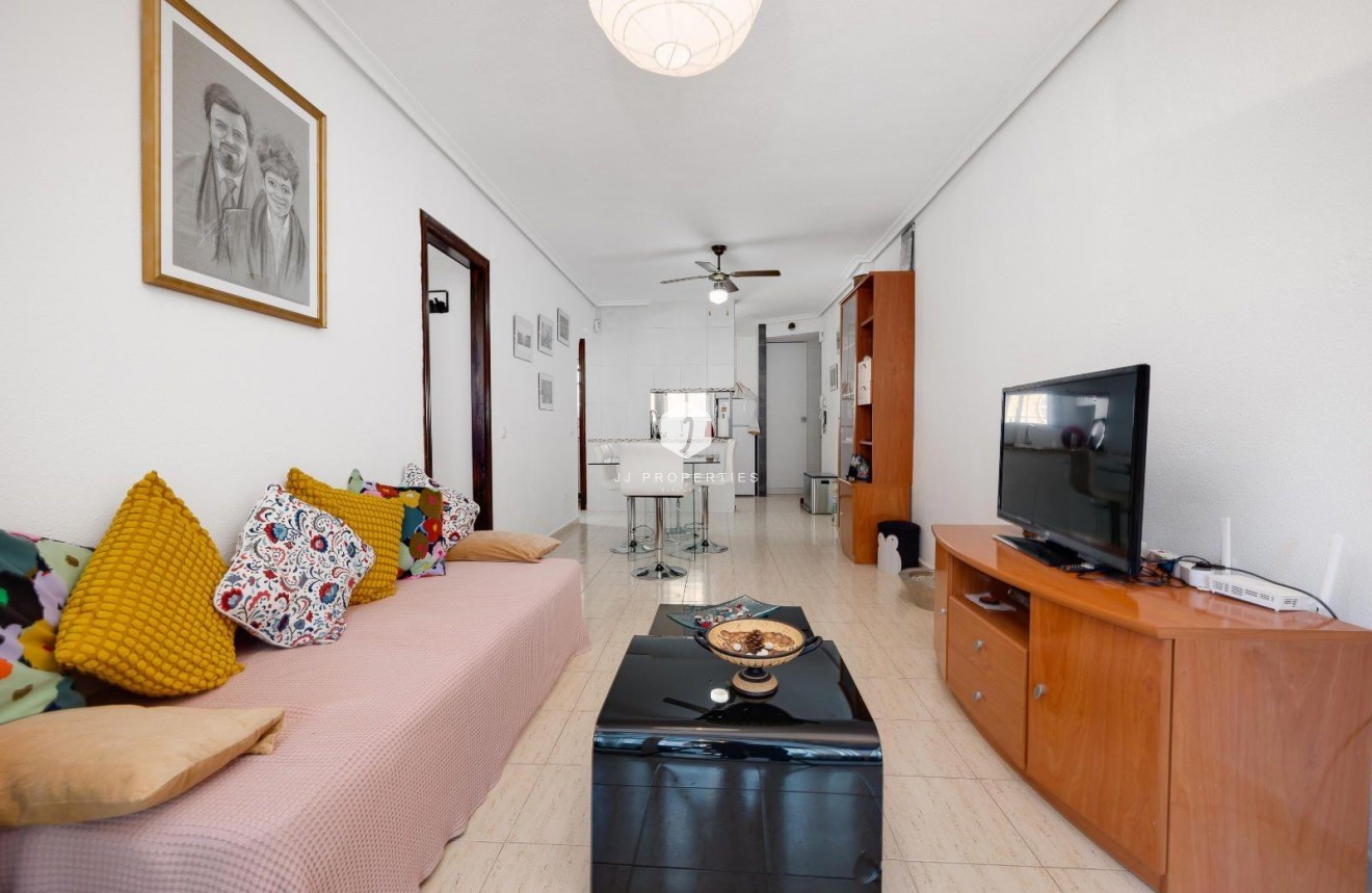 Z drugiej ręki - Mieszkanie w bloku -
Torrevieja - La Siesta - El Salado - Torreta