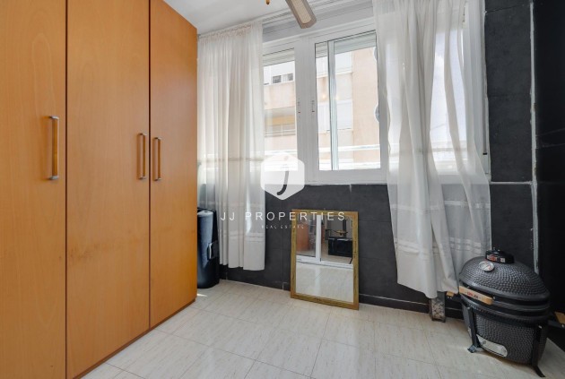 Z drugiej ręki - Mieszkanie w bloku -
Torrevieja - La Siesta - El Salado - Torreta