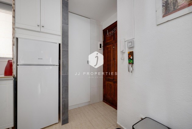 Z drugiej ręki - Mieszkanie w bloku -
Torrevieja - La Siesta - El Salado - Torreta