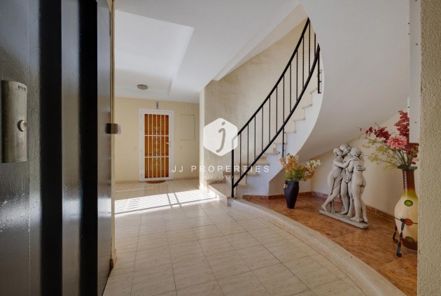 Z drugiej ręki - Mieszkanie w bloku -
Torrevieja - La Siesta - El Salado - Torreta