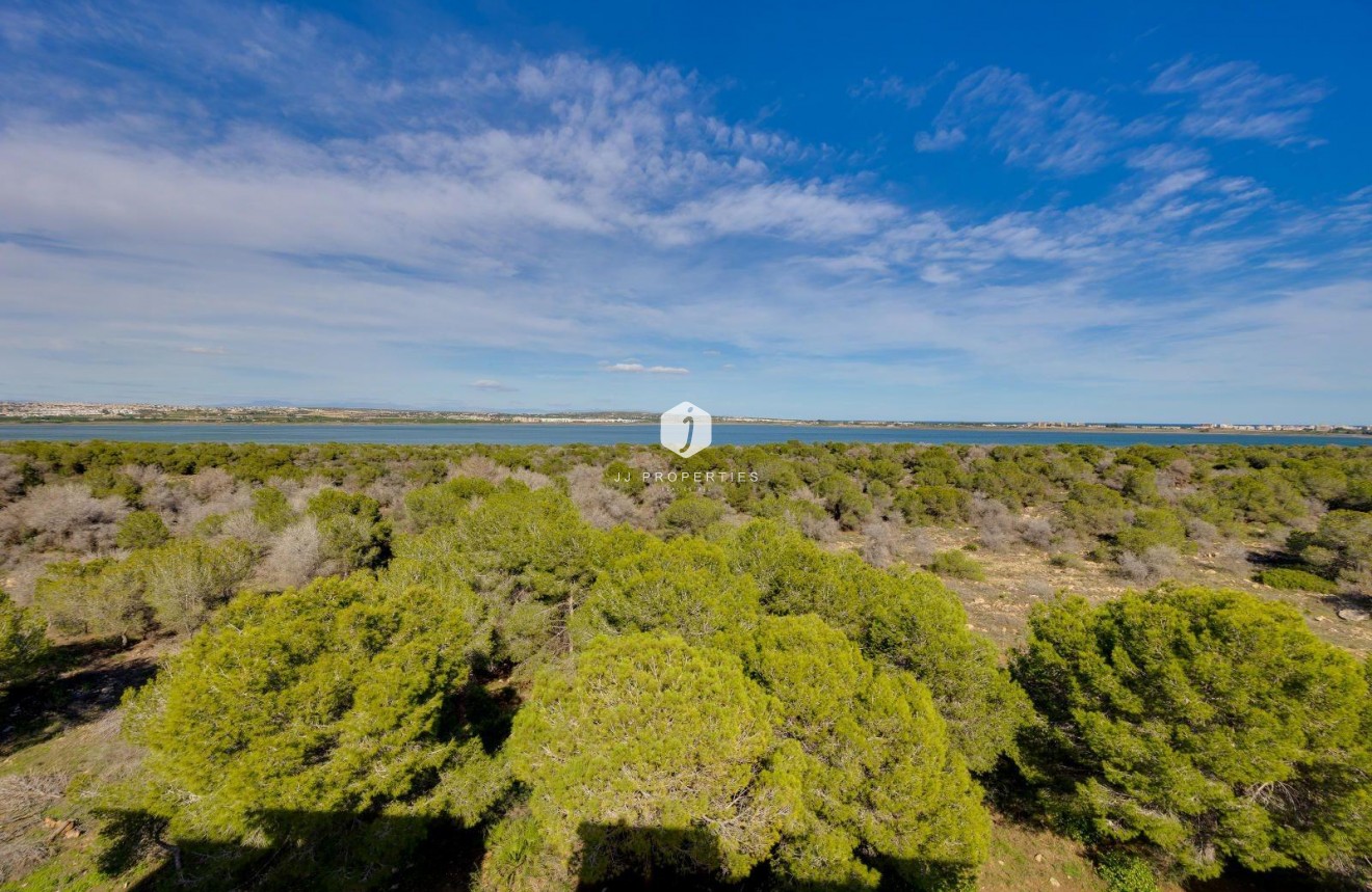 Z drugiej ręki - Mieszkanie w bloku -
Torrevieja - La Siesta - El Salado - Torreta