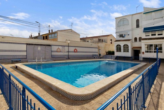 Tweedehands - Appartement / flat -
Torrevieja - Playa de los Naufragos