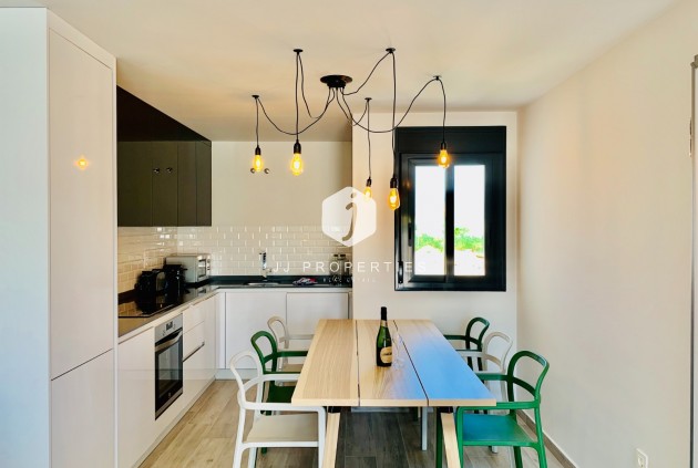 Tweedehands - Appartement / flat -
San Miguel de Salinas - Inland