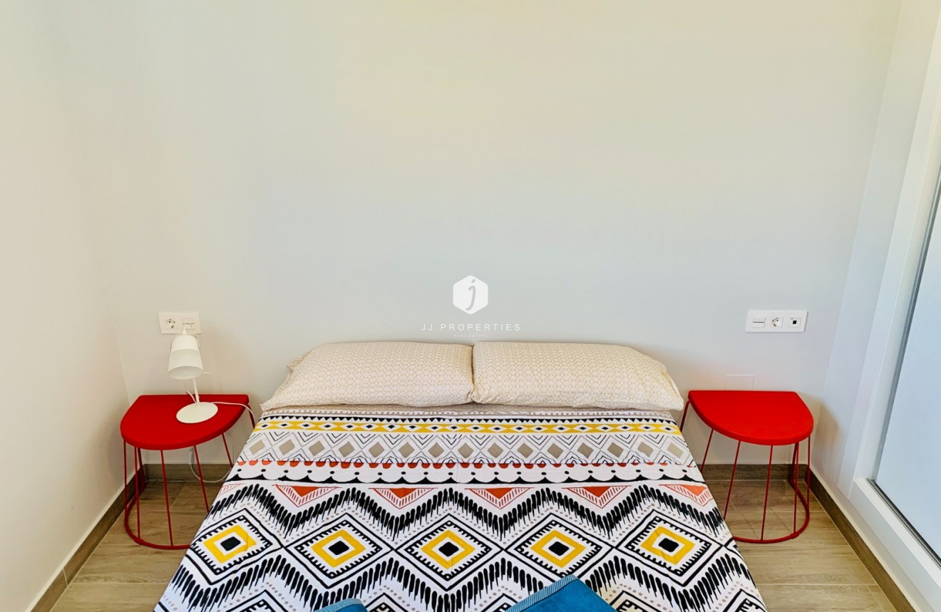 Tweedehands - Appartement / flat -
San Miguel de Salinas - Inland