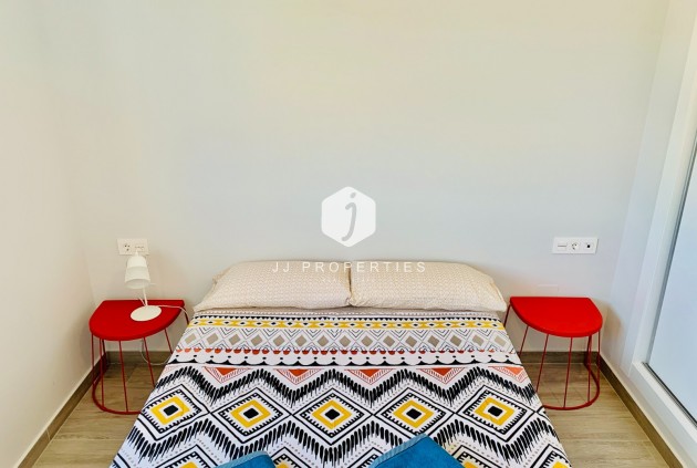 Tweedehands - Appartement / flat -
San Miguel de Salinas - Inland