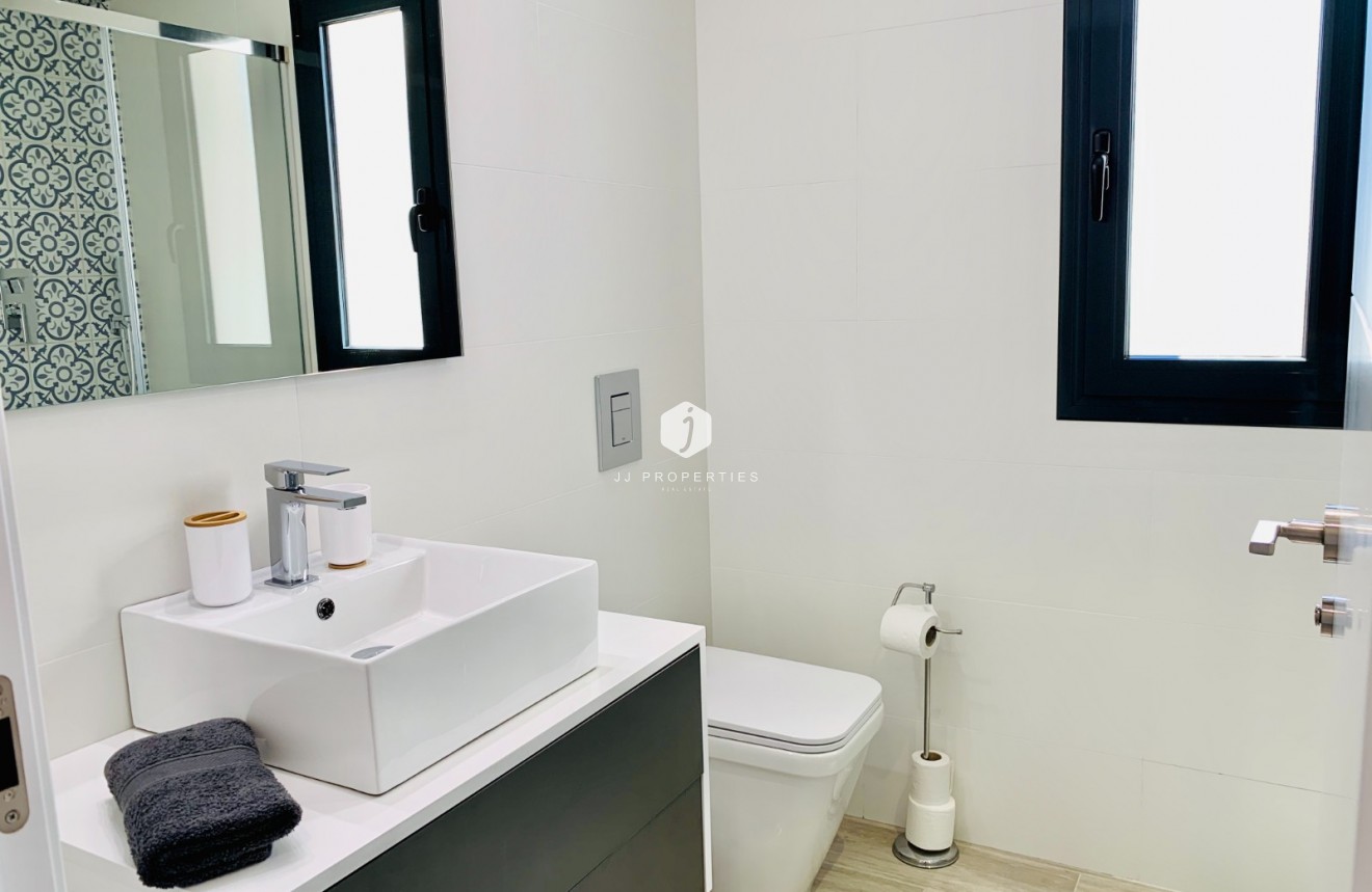 Tweedehands - Appartement / flat -
San Miguel de Salinas - Inland