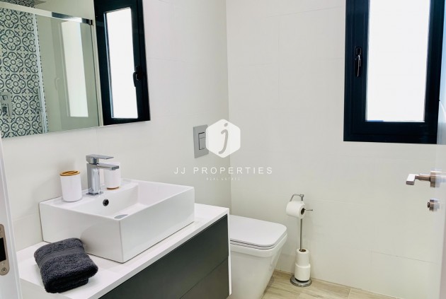 Tweedehands - Appartement / flat -
San Miguel de Salinas - Inland