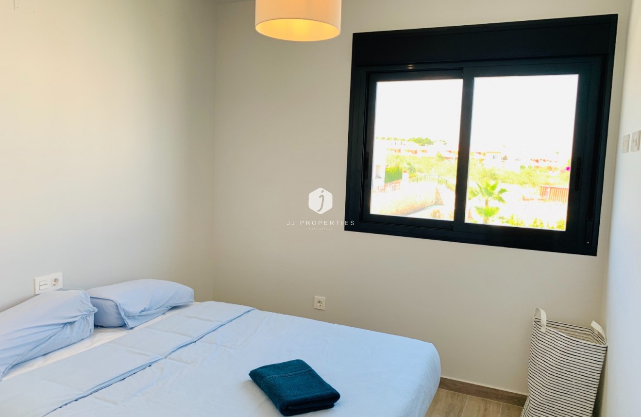 Tweedehands - Appartement / flat -
San Miguel de Salinas - Inland
