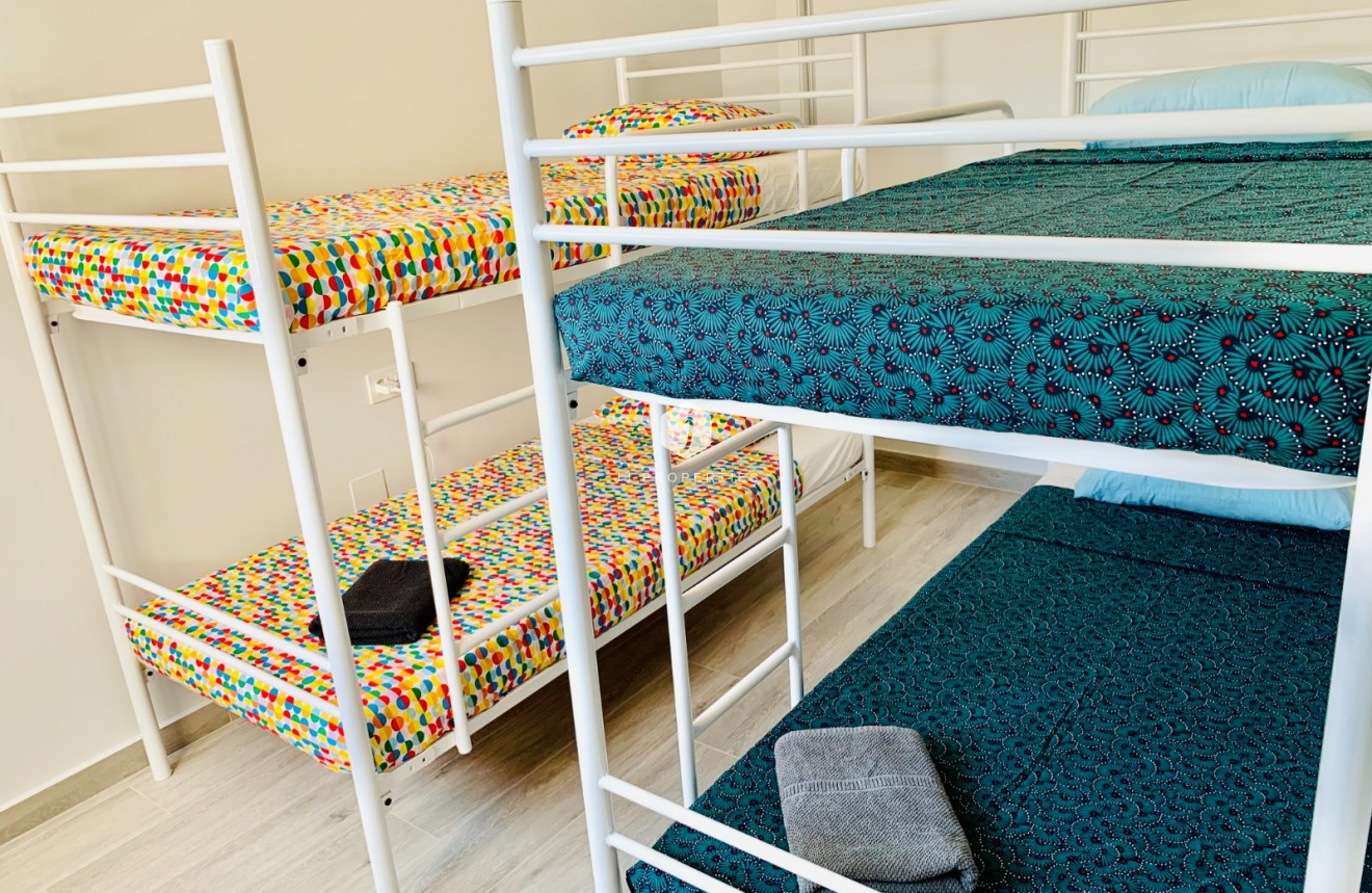 Tweedehands - Appartement / flat -
San Miguel de Salinas - Inland