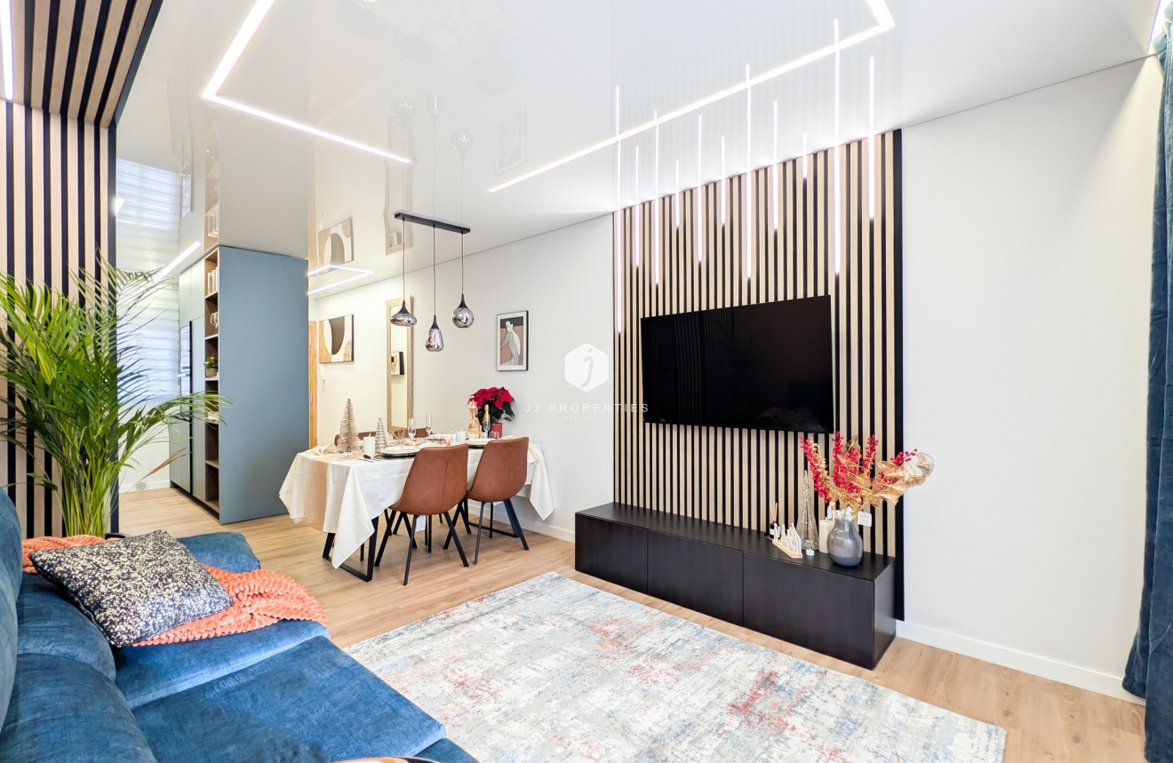 Z drugiej ręki - Mieszkanie w bloku -
Torrevieja - Costa Blanca