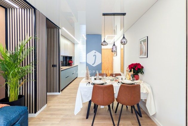 Z drugiej ręki - Mieszkanie w bloku -
Torrevieja - Costa Blanca